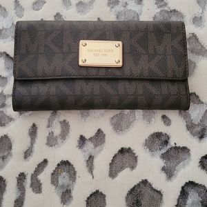 Michael Kors wallet